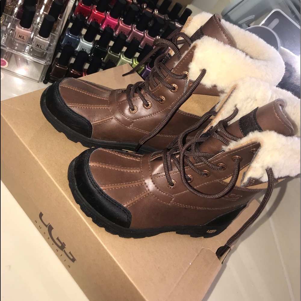 Winter snow boots only used twice